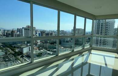 Imagem: O apartamento possui 4 Dormitórios, 4 Banheiros, 3 Vagas na