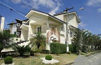 Imagem: A casa em condomínio possui 4 Dormitórios, 5 Banheiros, 5