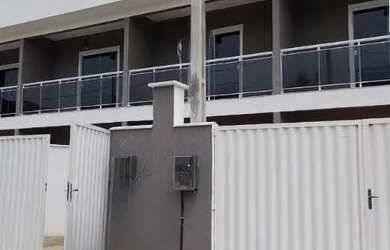 Imagem: A casa possui 2 Dormitórios, 2 Banheiros, 1 Vaga na garagem