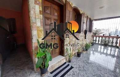 Imagem: A casa possui 3 Dormitórios, 1 Banheiro, 1 Vaga na garagem