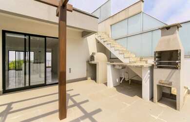 Imagem: O apartamento na cobertura possui 3 Dormitórios, 5 Banheiros