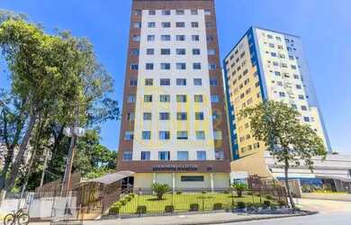 Imagem: O apartamento possui 3 Dormitórios, 1 Banheiro, 1 Vaga na garagem