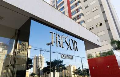 Imagem: O apartamento possui 3 Dormitórios, 2 Banheiros, 2 Vagas na