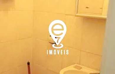 Imagem: A casa possui 2 Dormitórios, 2 Banheiros, 3 Vagas na garagem