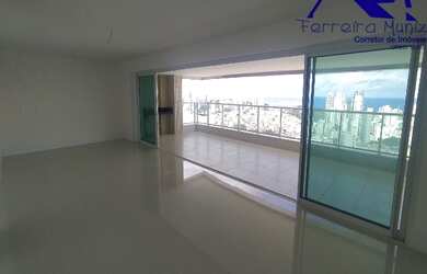 Imagem 6: Quatro Suites na Graça. Piscina, Varanda, 261m² de Áreae4 Vagas na...