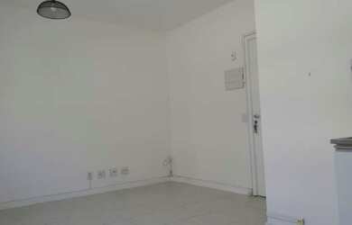 Imagem: O depósito possui 1 Vaga na garagem, 21m² de Área e está