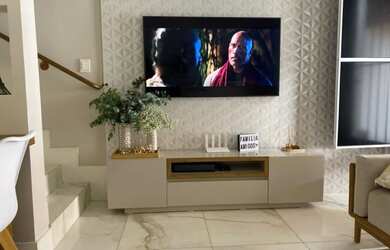 Imagem: A casa em condomínio possui 2 Dormitórios, 2 Banheiros, 2