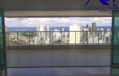 Imagem 5: Quatro Suites na Graça. Piscina, Varanda, 261m² de Áreae4 Vagas na...