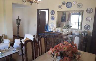 Imagem: O apartamento possui 3 Dormitórios, 2 Banheiros, 1 Vaga na