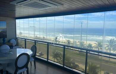 Imagem: O apartamento possui 4 Dormitórios, 5 Banheiros, 4 Vagas na