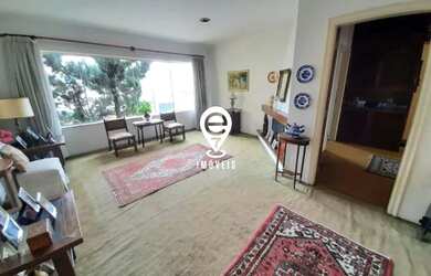 Imagem: A casa possui 3 Dormitórios, 4 Banheiros, 3 Vagas na garagem