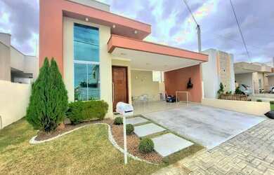 Imagem: A casa em condomínio possui 3 Dormitórios, 3 Banheiros, 2