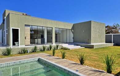 Imagem: A casa em condomínio possui 3 Dormitórios, 5 Banheiros, 2