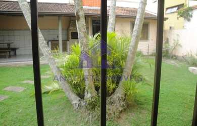 Imagem: A casa possui 2 Dormitórios, 2 Banheiros, 100m² de Área e