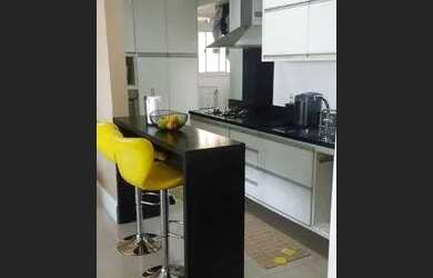 Imagem: O apartamento possui 2 Dormitórios, 2 Banheiros, 1 Vaga na