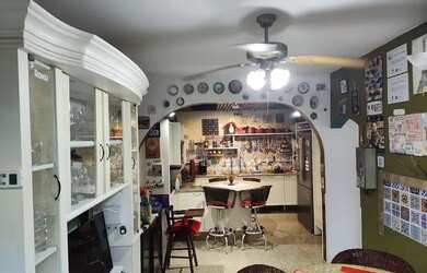 Imagem 3: Casa de alto padrão. 400m² de Área, 3 Vagas na garageme4 Dormitórios