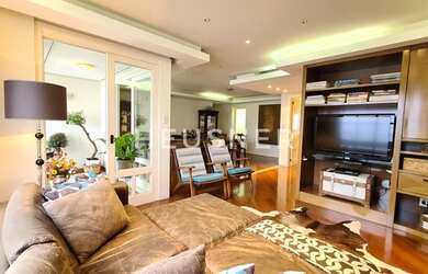 Imagem: O apartamento possui 3 Dormitórios, 3 Banheiros, 2 Vagas na