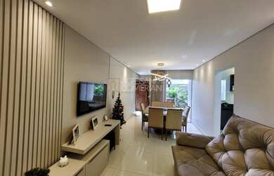 Imagem: O apartamento possui 3 Dormitórios, 2 Banheiros, 2 Vagas na