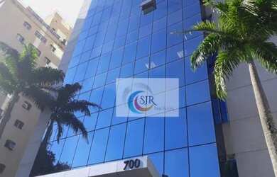 Imagem: O depósito possui 4 Vagas na garagem e 160m² de Área e está