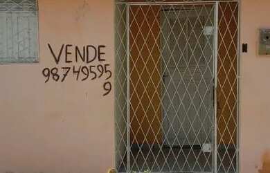 Imagem: A casa possui 1 Dormitório, 1 Banheiro e está localizado