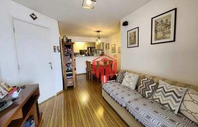 Imagem: O apartamento possui 3 Dormitórios, 1 Banheiro, 2 Vagas na