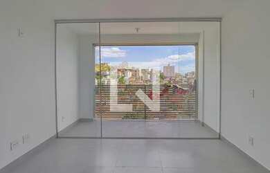 Imagem: O apartamento possui 2 Dormitórios, 2 Banheiros, 3 Vagas na