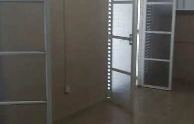 Imagem 5: Sobtado. 300m² de Área, 2 Vagas na garageme4 Dormitórios