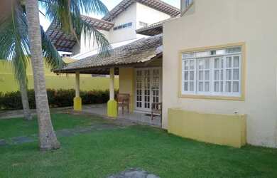 Imagem: A casa em condomínio possui 4 Dormitórios, 5 Banheiros, 5