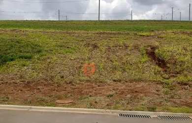 Imagem: O terreno à venda possui e está localizado em Vila Cachoeirinha