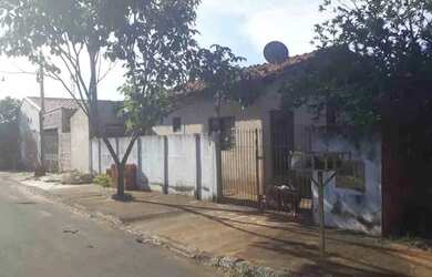 Imagem 1: Casa. 85m² de Área, 2 Vagas na garageme2 Dormitórios