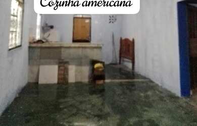 Imagem: A casa possui 2 Dormitórios, 1 Banheiro e 3 Vagas na garagem