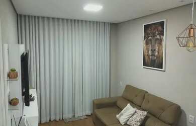 Imagem: A casa possui 2 Dormitórios, 1 Banheiro, 1 Vaga na garagem