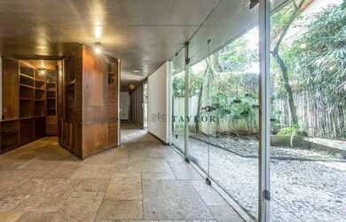 Imagem 15: Única casa projetada por Oscar Niemeyer em São Paulo para venda ou locação...