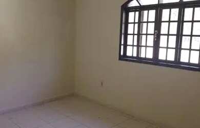 Imagem 11: Casa vazia no Parque Lepoldina, 2 quartos, Suíte, garagem, Aceita Carta