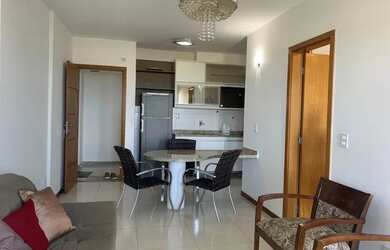 Imagem: O apartamento possui 1 Dormitório, 1 Banheiro, 1 Vaga na garagem