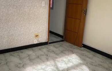 Imagem 3: Quarto e sala. Guarda roupa, 1 Banheiroe1 Dormitório