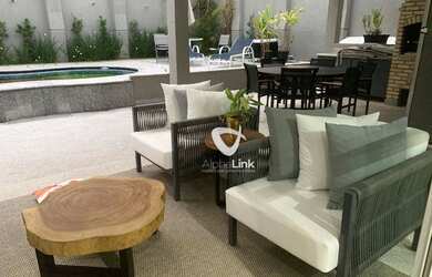 Imagem: A casa em condomínio possui 4 Dormitórios, 5 Banheiros, 4