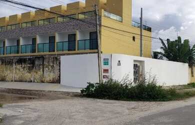 Imagem: A casa possui 2 Dormitórios, 2 Banheiros, 1 Vaga na garagem