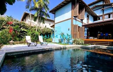 Imagem: A casa possui 5 Dormitórios, 5 Banheiros, 2 Vagas na garagem