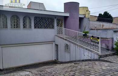 Imagem: A casa possui 4 Dormitórios, 4 Banheiros, 4 Vagas na garagem