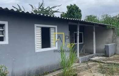 Imagem: A casa possui 1 Dormitório, 2 Banheiros, 55m² de Área e