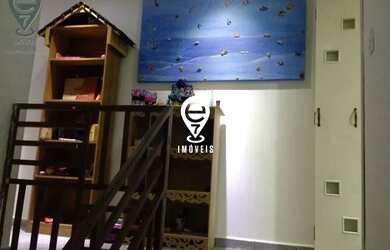 Imagem: A casa possui 2 Dormitórios, 4 Banheiros, 2 Vagas na garagem