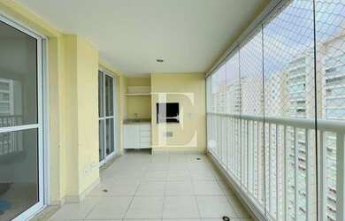 Imagem: O apartamento possui 3 Dormitórios, 2 Banheiros, 2 Vagas na