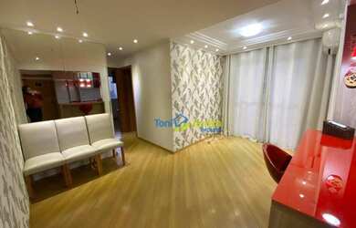 Imagem: O apartamento possui 2 Dormitórios, 1 Banheiro, 1 Vaga na garagem