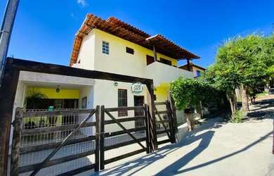 Imagem: A casa em condomínio possui 2 Dormitórios, 2 Banheiros, 1