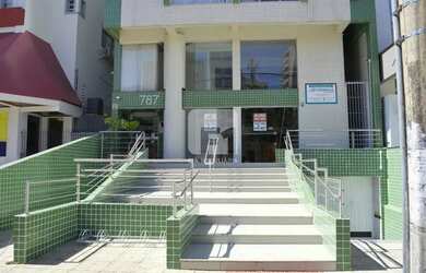 Imagem: O depósito possui 238m² de Área e está localizado em Centro