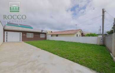 Imagem: A casa possui 2 Dormitórios, 1 Banheiro, 5 Vagas na garagem