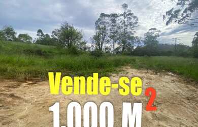 Imagem 1: C51-Lote com ponto de água e plaino em Nazare Paulista