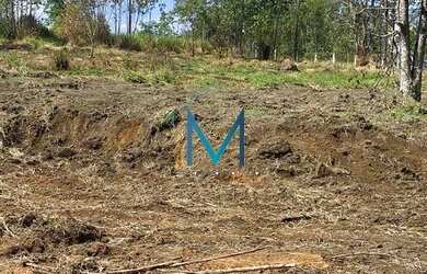 Imagem 12: C51-Lote com ponto de água e plaino em Nazare Paulista