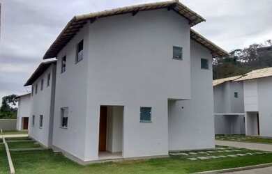 Imagem 1: Casa em condomínio. Piscina, Churrasqueira, VarandaeÁrea de serviço